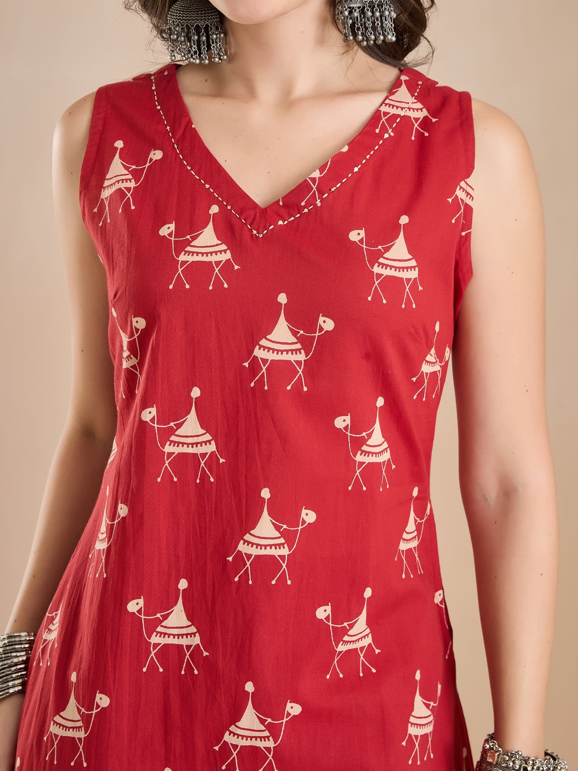 Women Quirky Print Pure Cotton Red A-Line Kurti with Pants