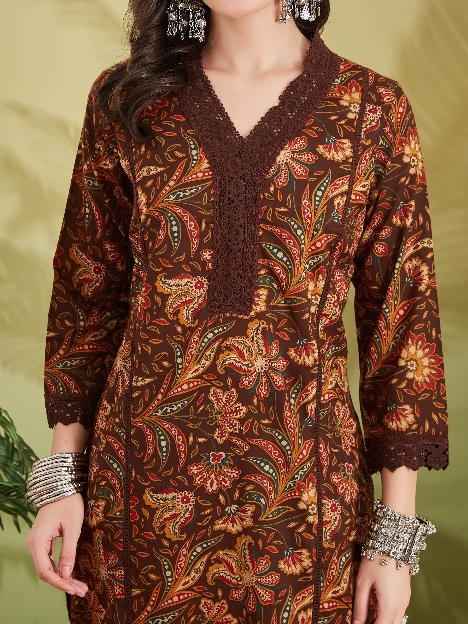 Women Floral Printed Pure Cotton Brown Kurta With Pants