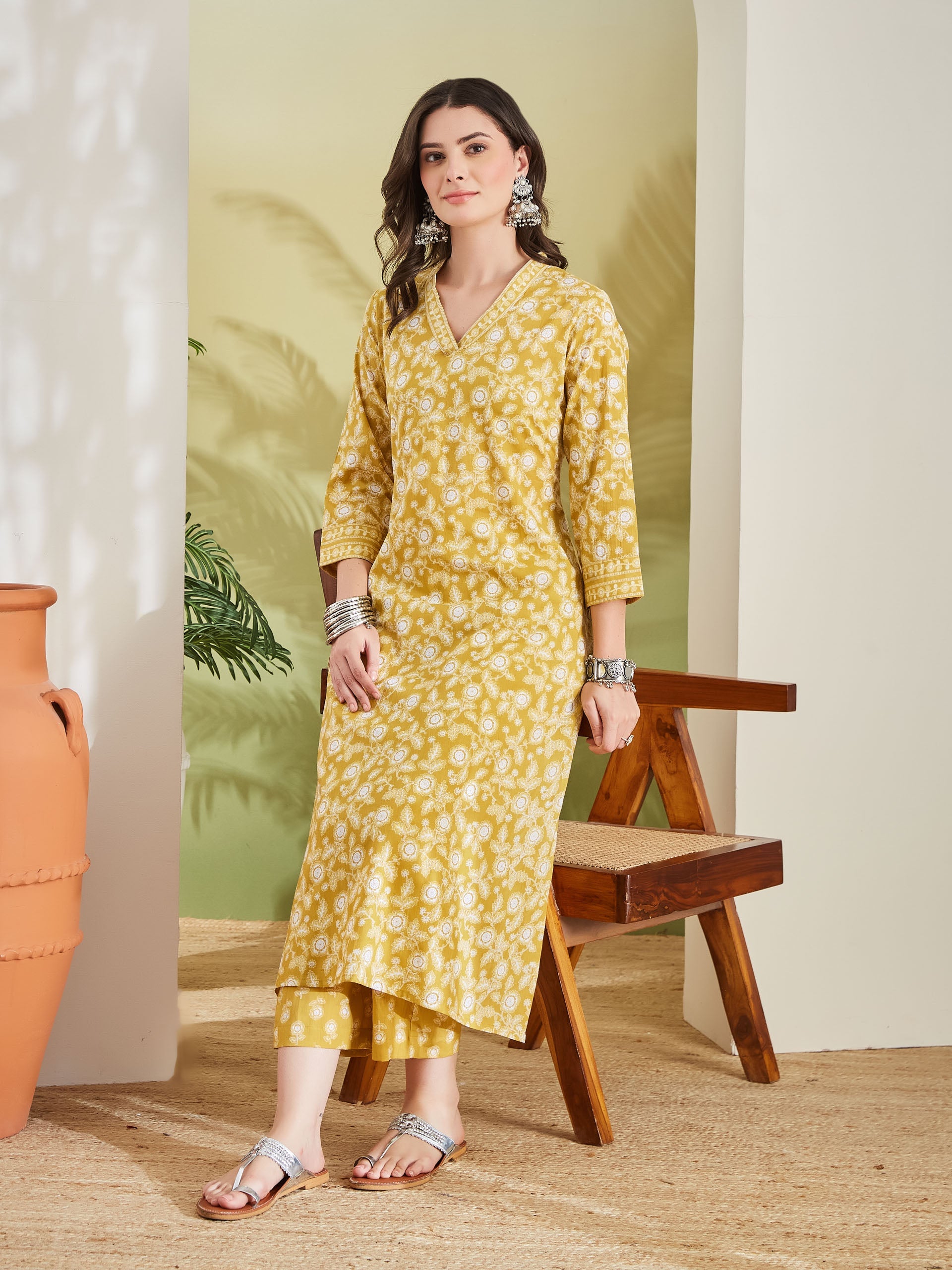 Women Floral Printed Pure Cotton A-Line Yellow Kurta With Pants