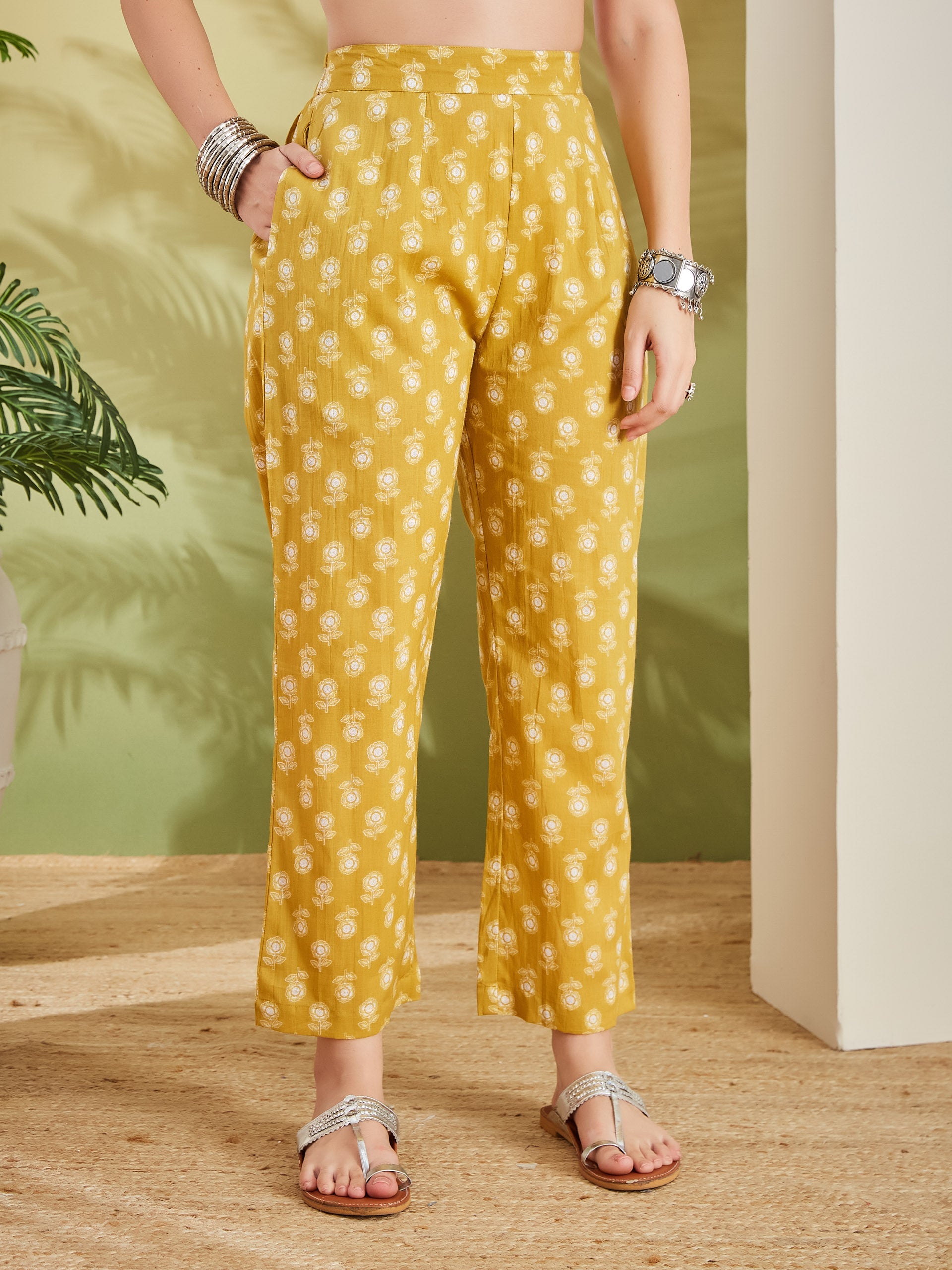 Women Floral Printed Pure Cotton A-Line Yellow Kurta With Pants
