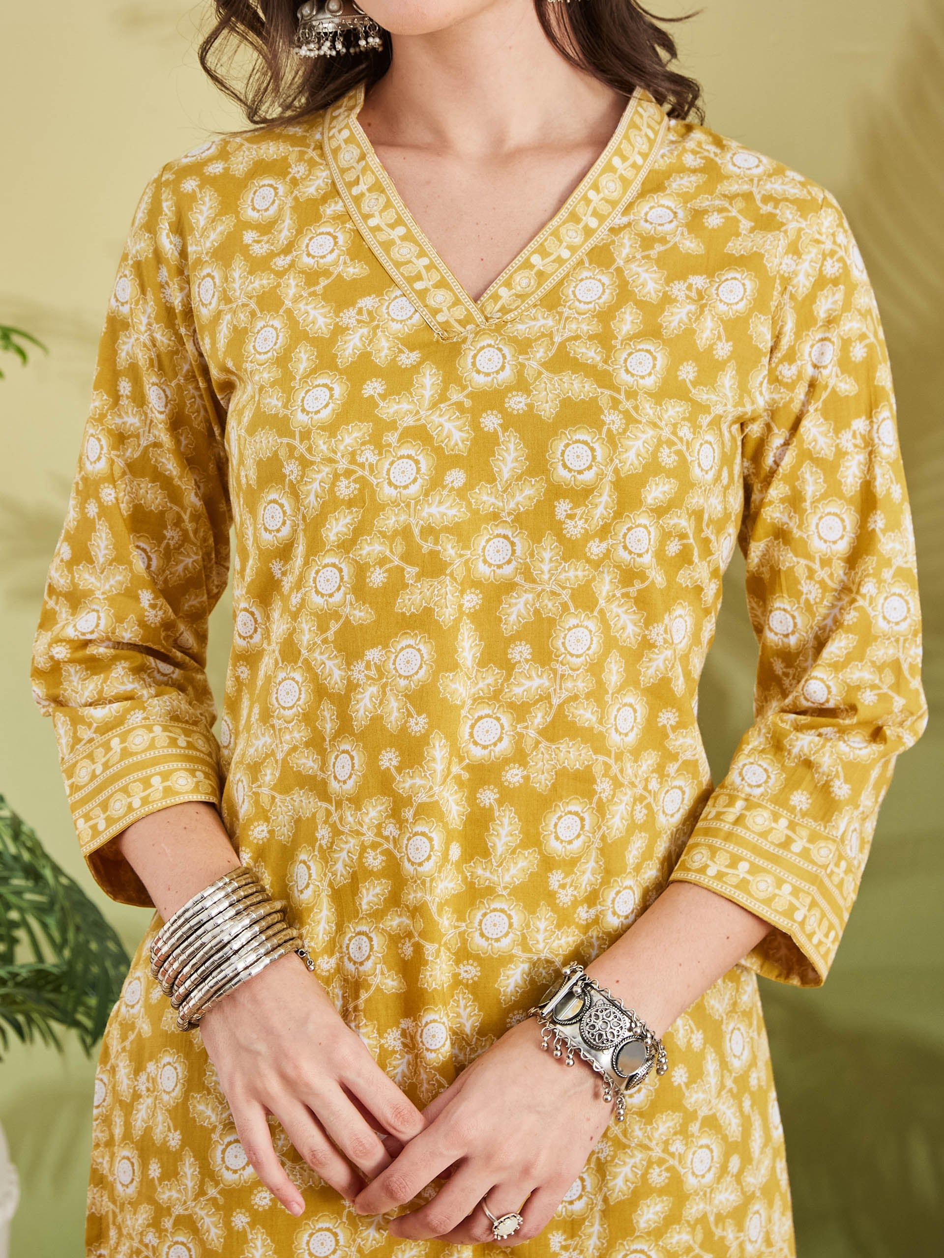 Women Floral Printed Pure Cotton A-Line Yellow Kurta With Pants