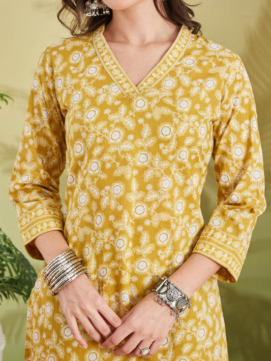 Women Floral Printed Pure Cotton A-Line Yellow Kurta With Pants