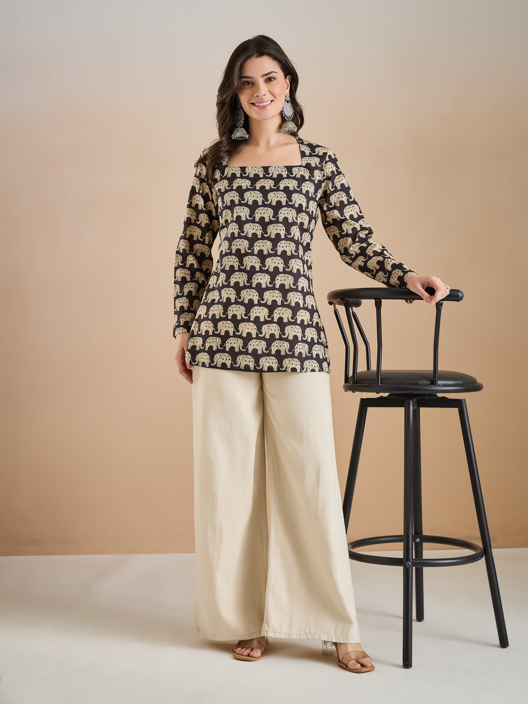 Women Quirky Print Pure Cotton Straight Fit Black Top
