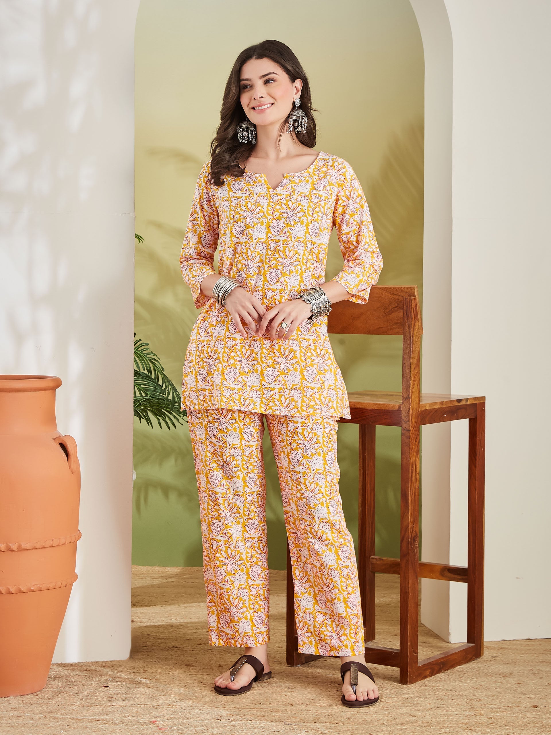 Women Floral Printed Pure Cotton Orange Night suit
