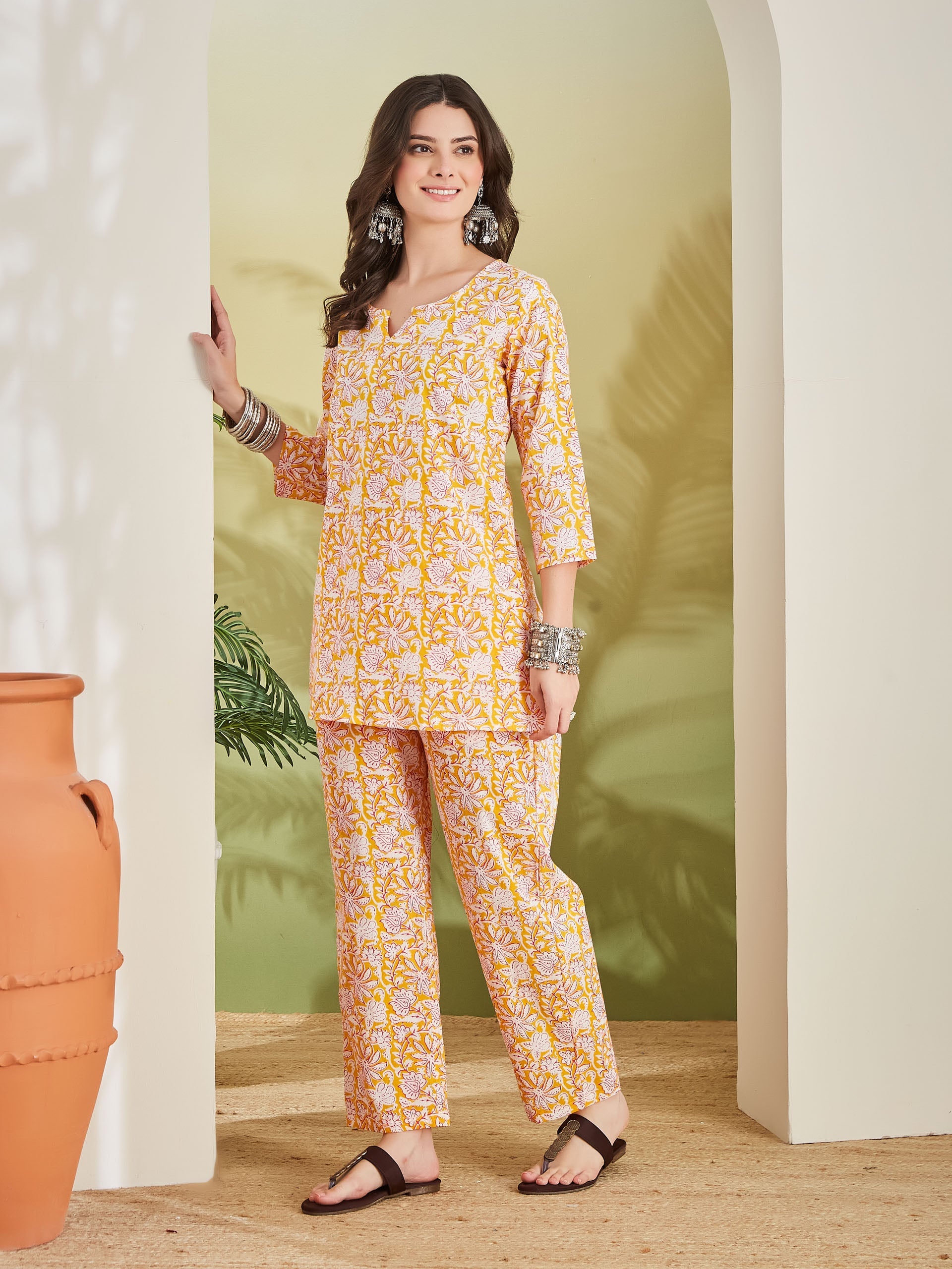 Women Floral Printed Pure Cotton Orange Night suit