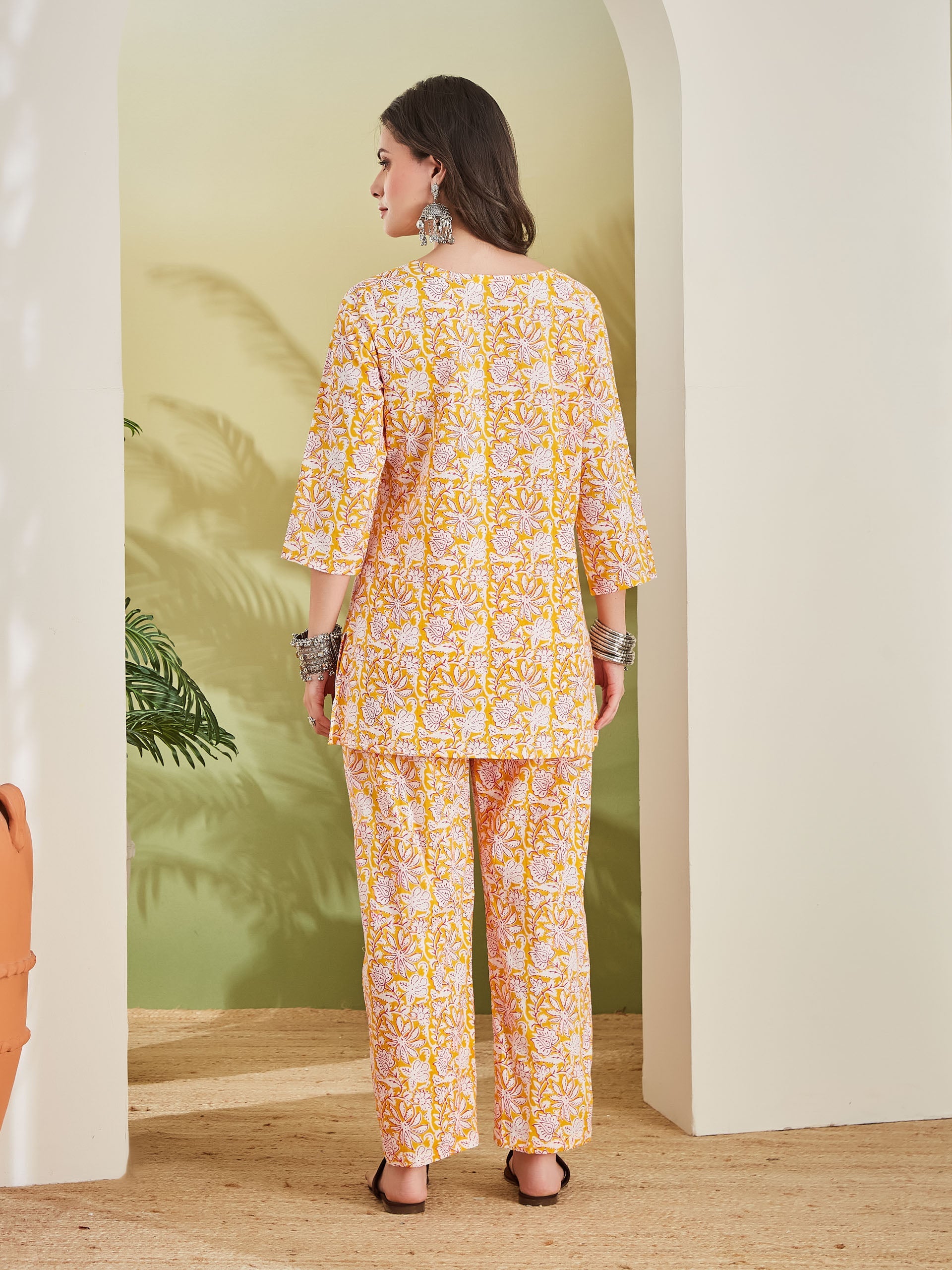 Women Floral Printed Pure Cotton Orange Night suit