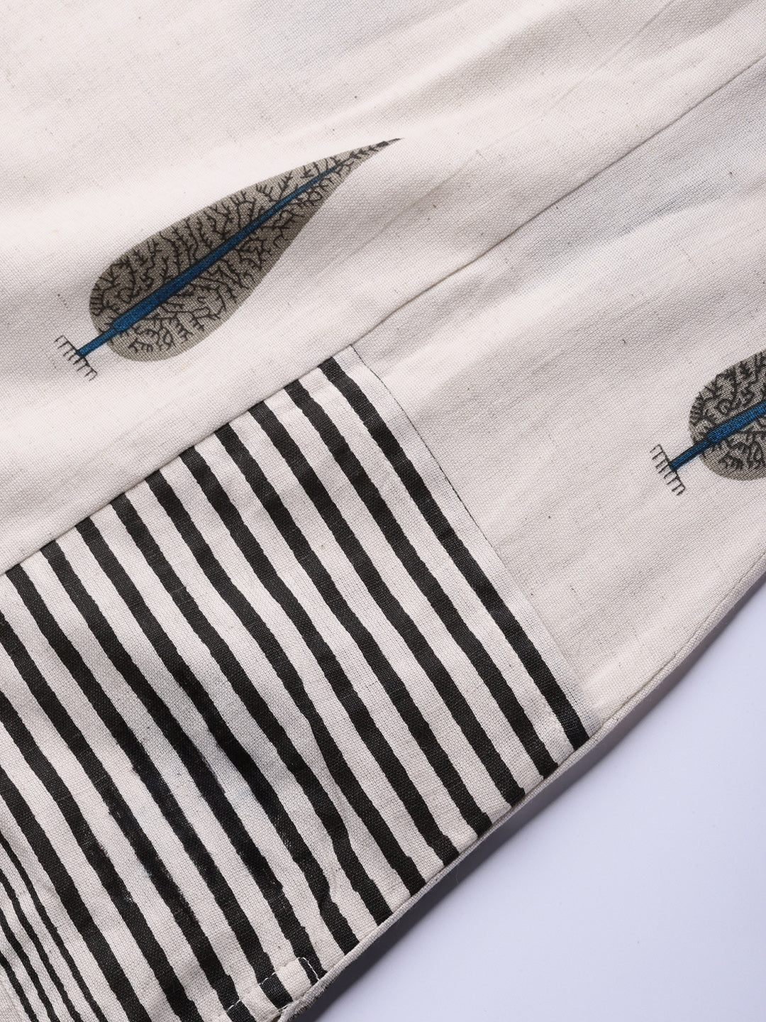 Women's Off White Regular A-Line Calf Long Kurta