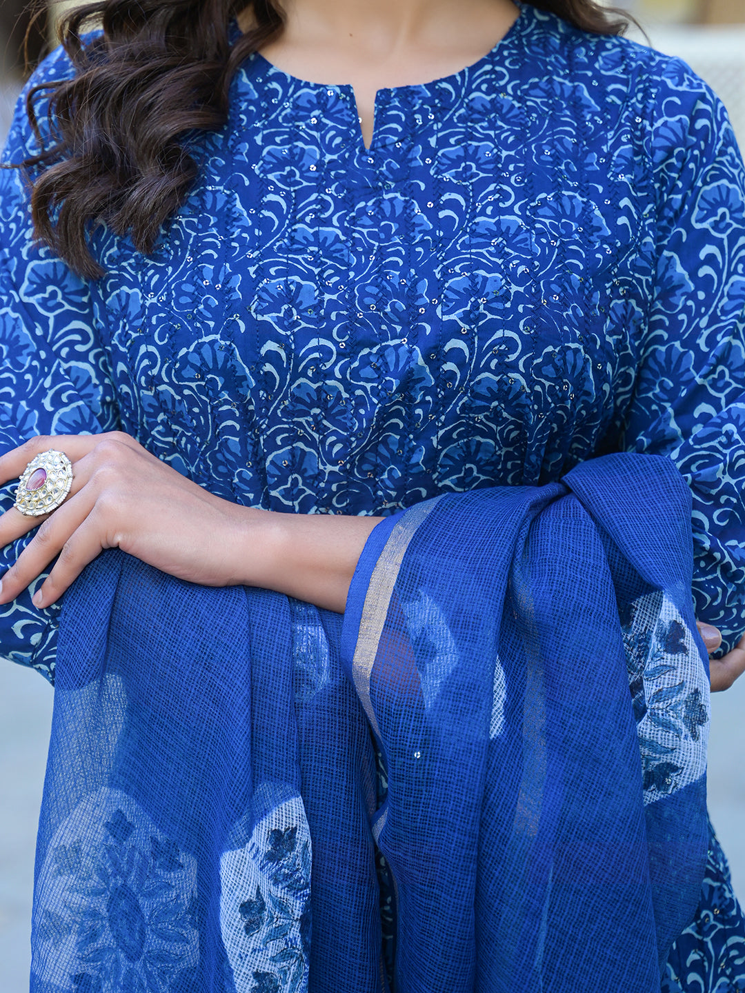 Blue Floral Printed Straight Kurta Pant Set