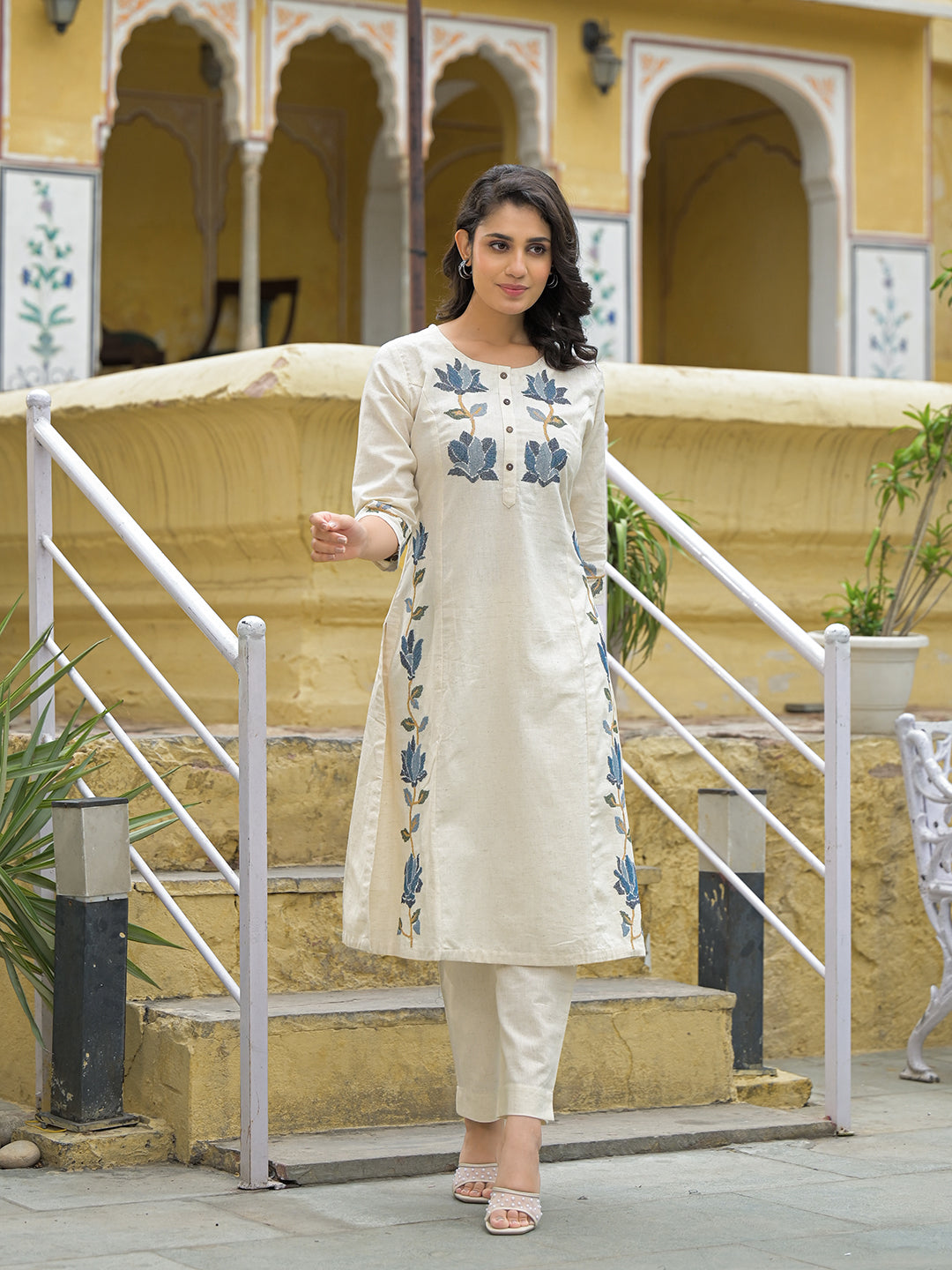 Off White Blue Embroidary Kurta Pant Set