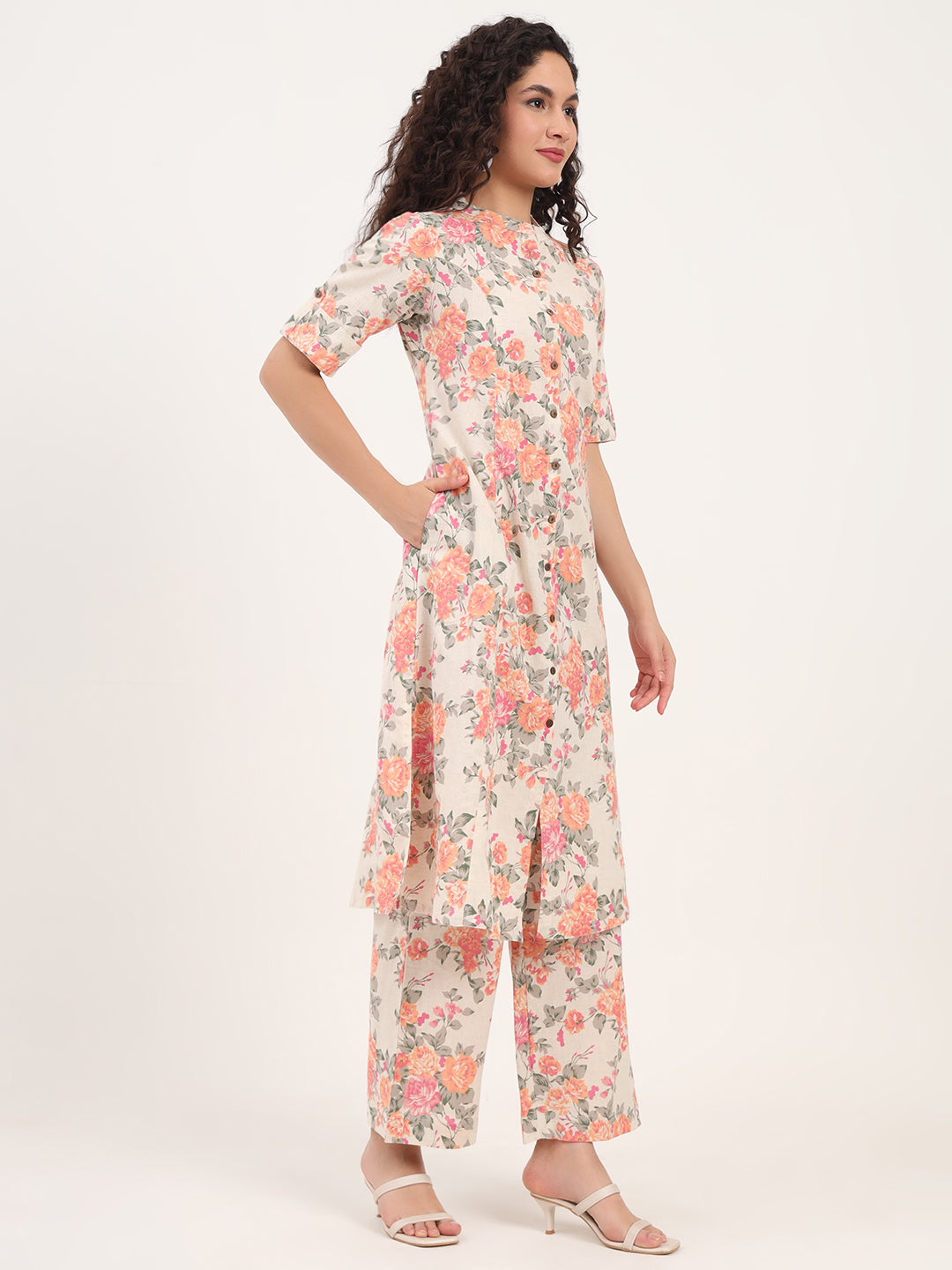 Cream Floral Printed Cotton Kurta Sets