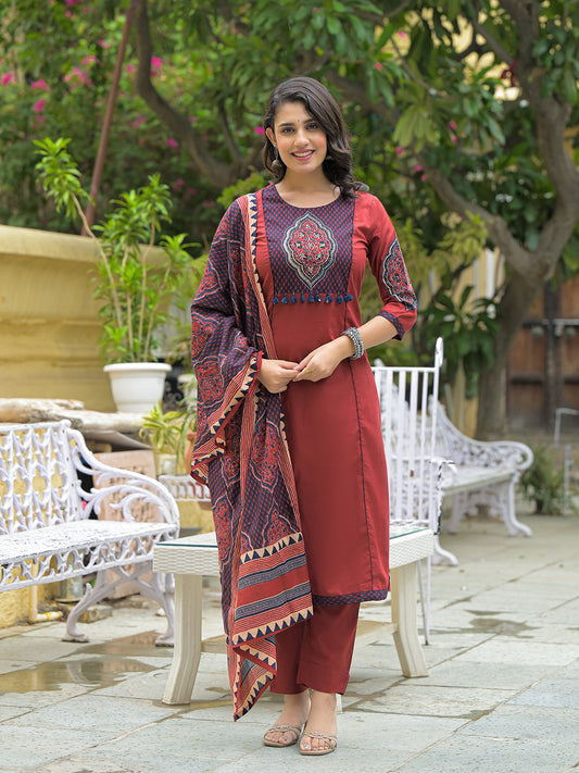 Maroon Cotton Round neck Yoke work kurta Pant Set With Dupatta