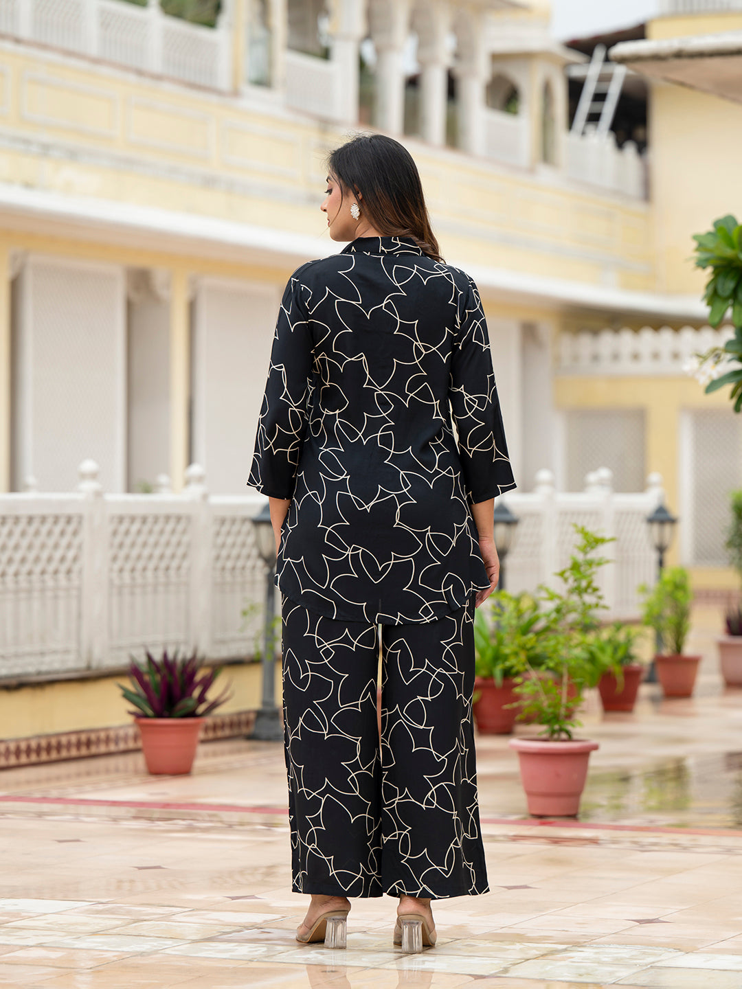 Muslin Black Printed Co-ords Sets