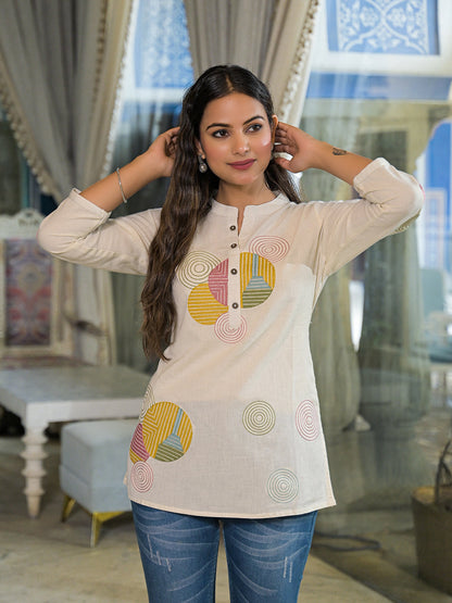 Offwhite Embroidery Cotton Fabric Straight Top