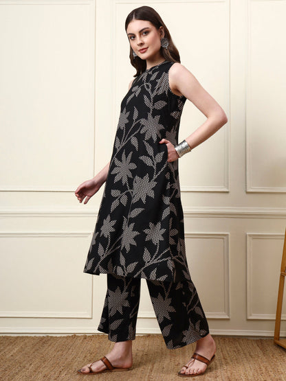 Black Boat Neck Sleeveless Rayon Co-ord Sets