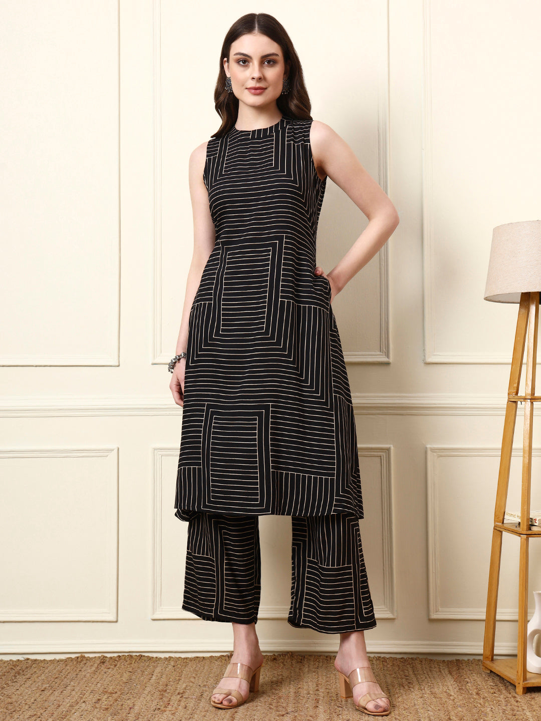 Divena Black Boat Neck Sleeveless Rayon Co-ord Sets