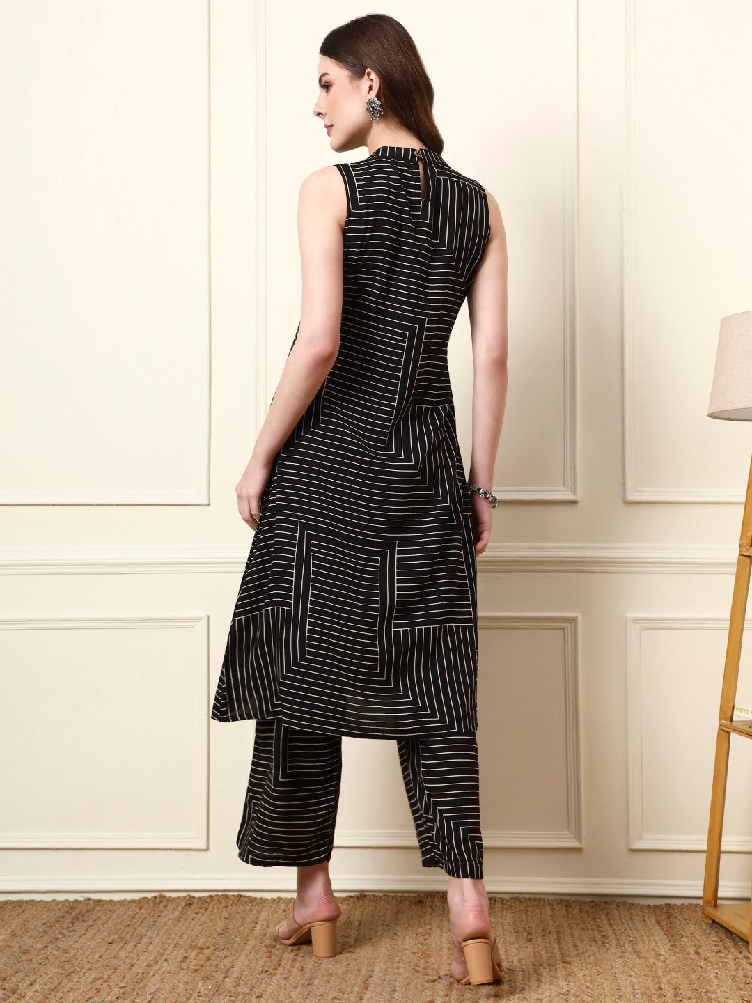 Divena Black Boat Neck Sleeveless Rayon Co-ord Sets