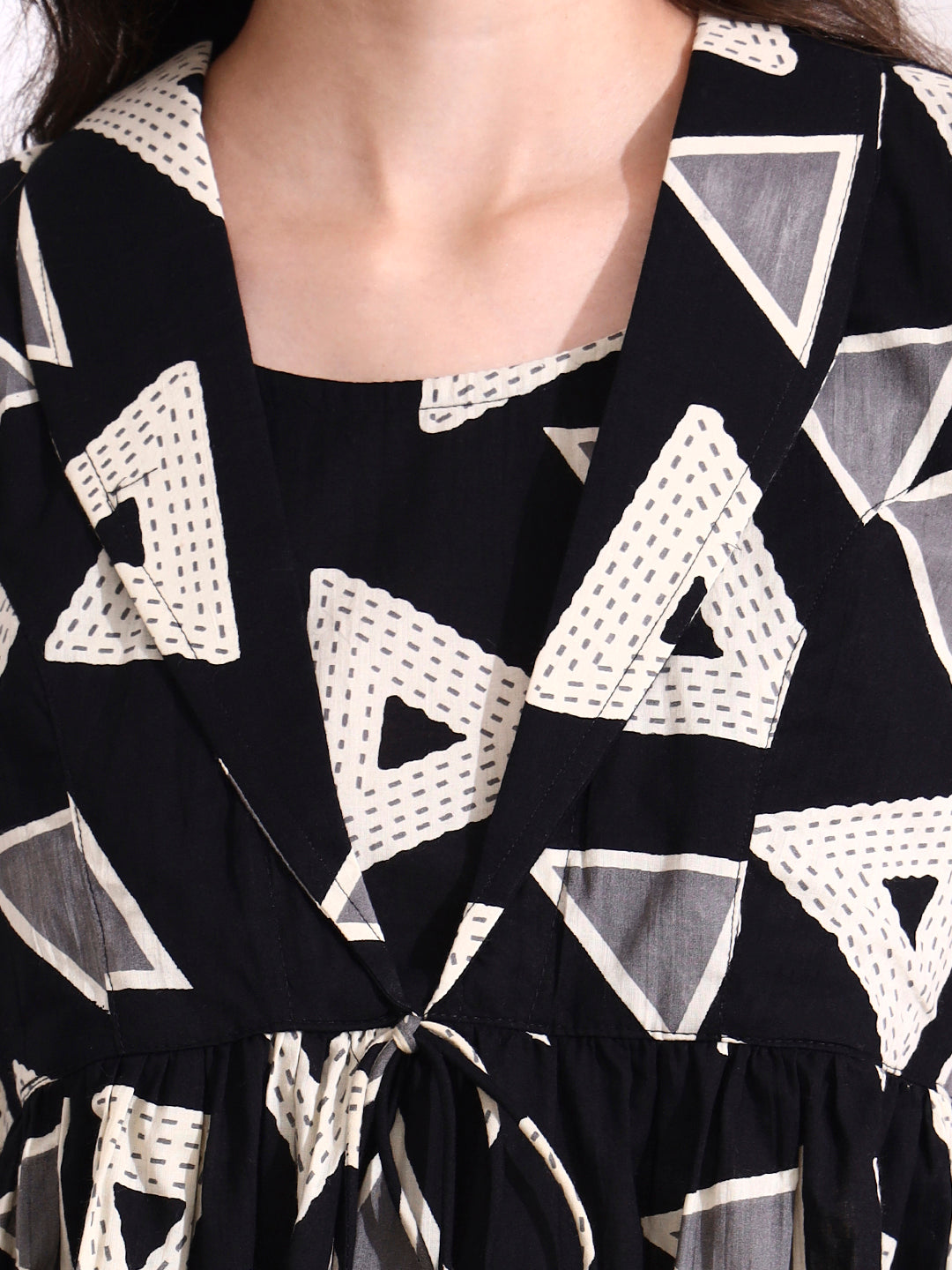 Black Lepal Coller Peplum Top