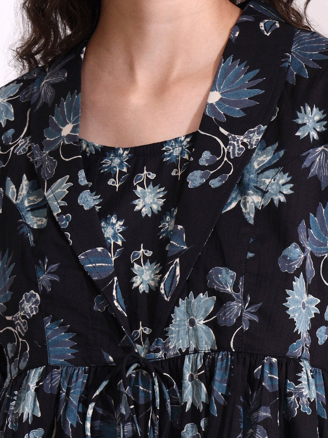 Black Lepal Coller Peplum Top