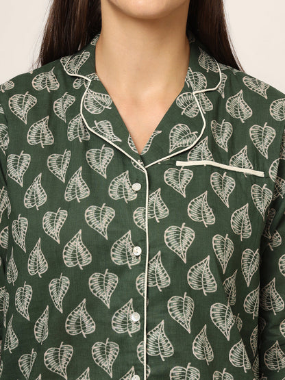 Green Floral Print Cotton Regular Fit Night Suit