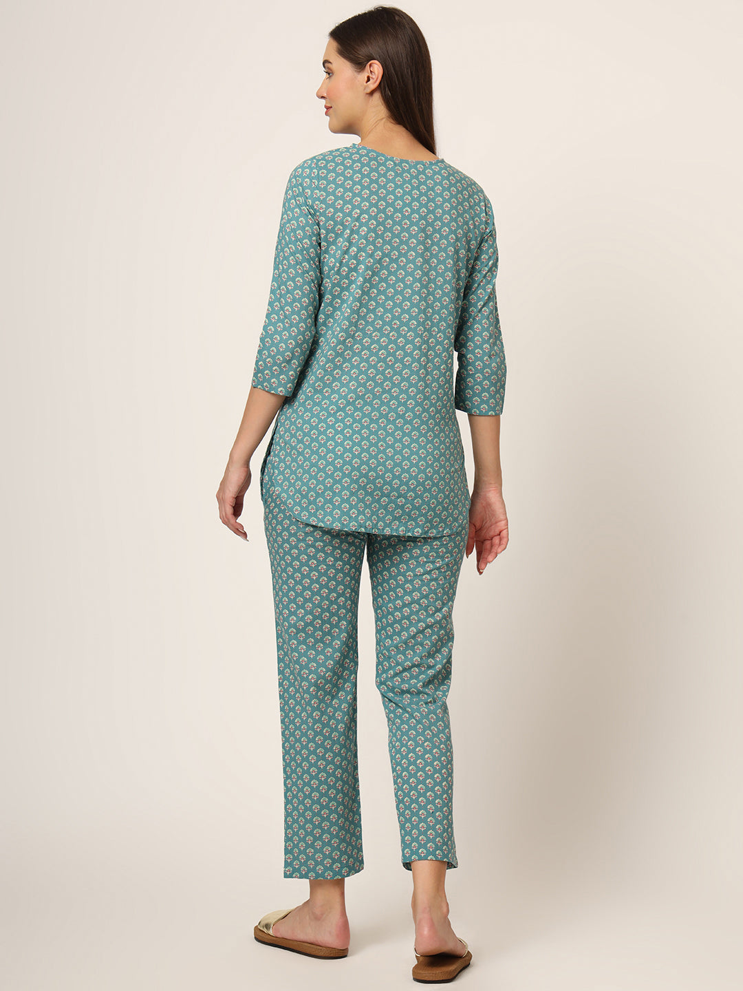 Green Floral Print Cotton Regular Fit Night Suit