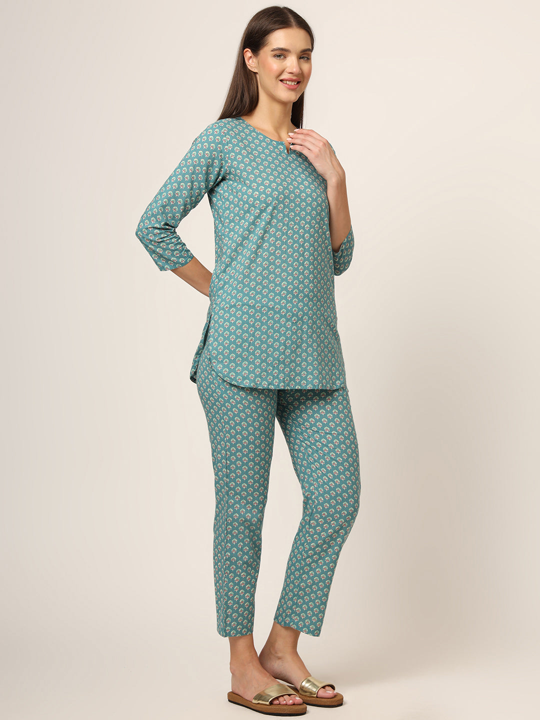 Green Floral Print Cotton Regular Fit Night Suit