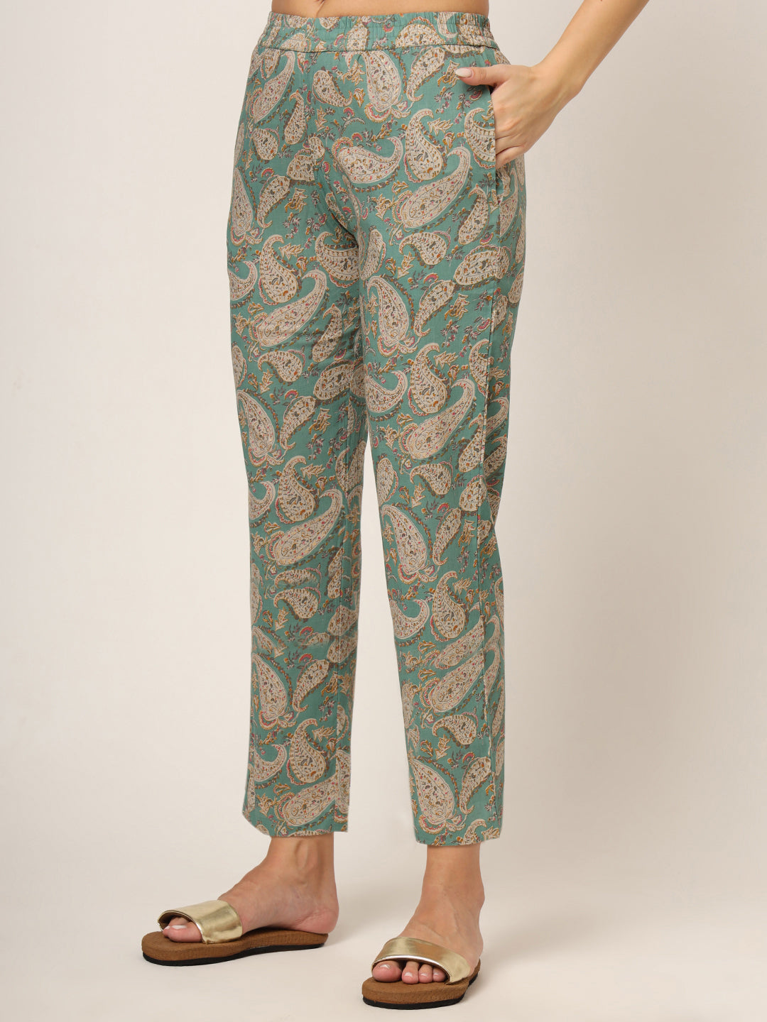 Green Floral Print Cotton Regular Fit Night Suit
