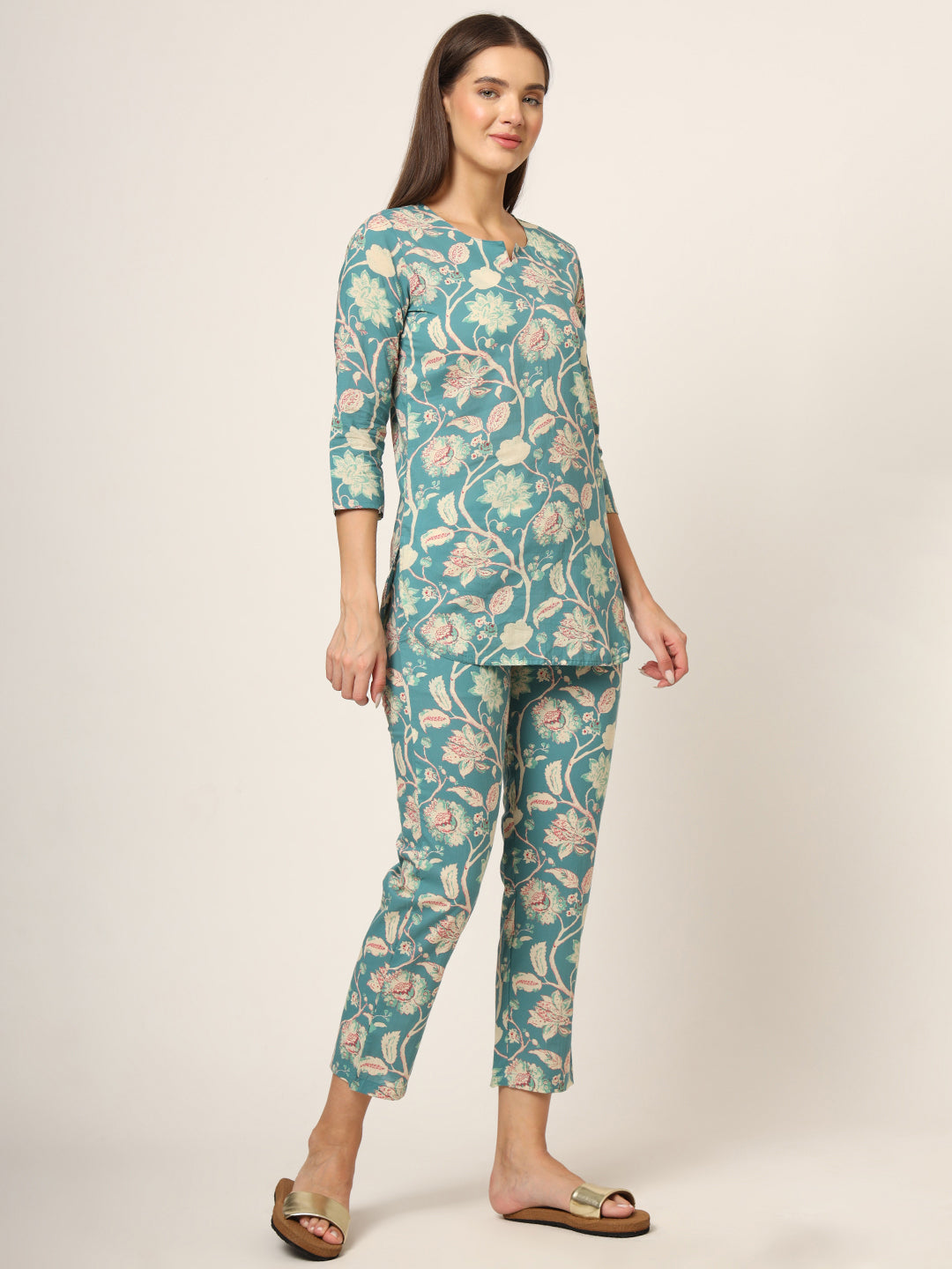Green Floral Print Cotton Regular Fit Night Suit