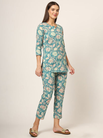 Green Floral Print Cotton Regular Fit Night Suit