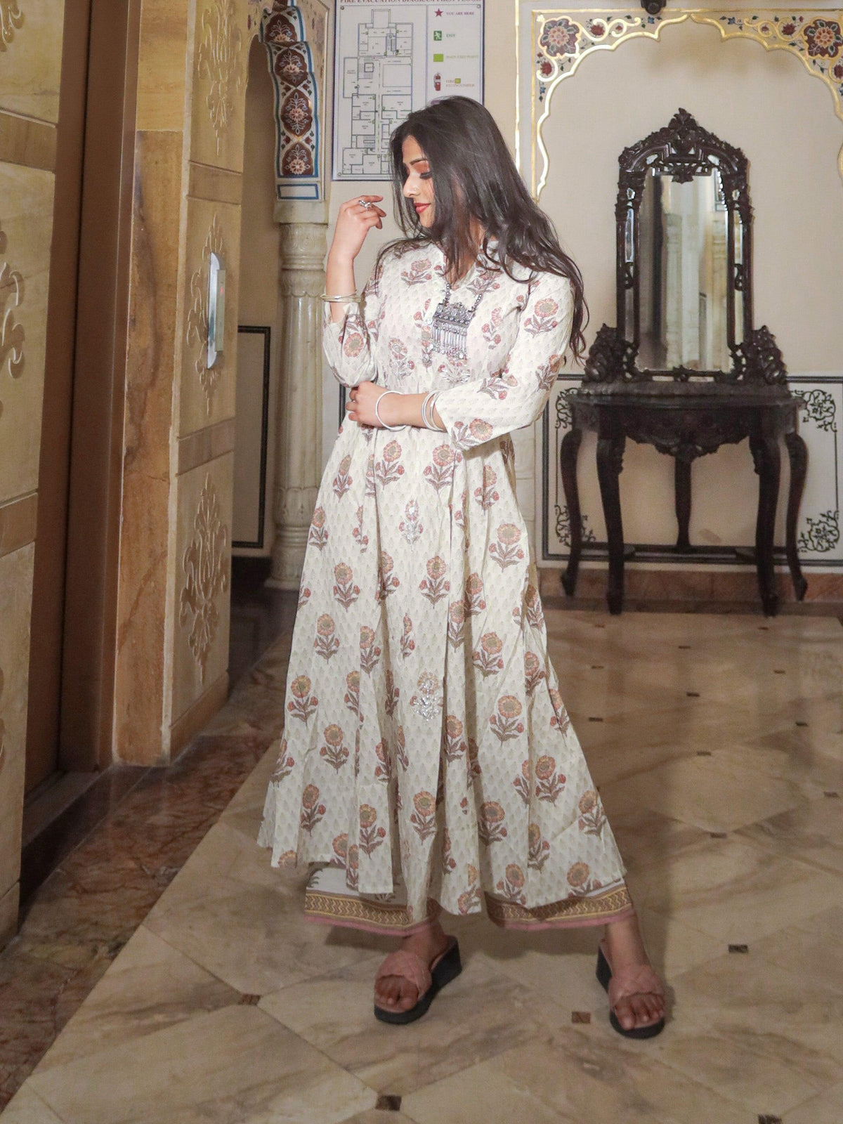  ivory white self print cotton kurti with palazzo set - world.com