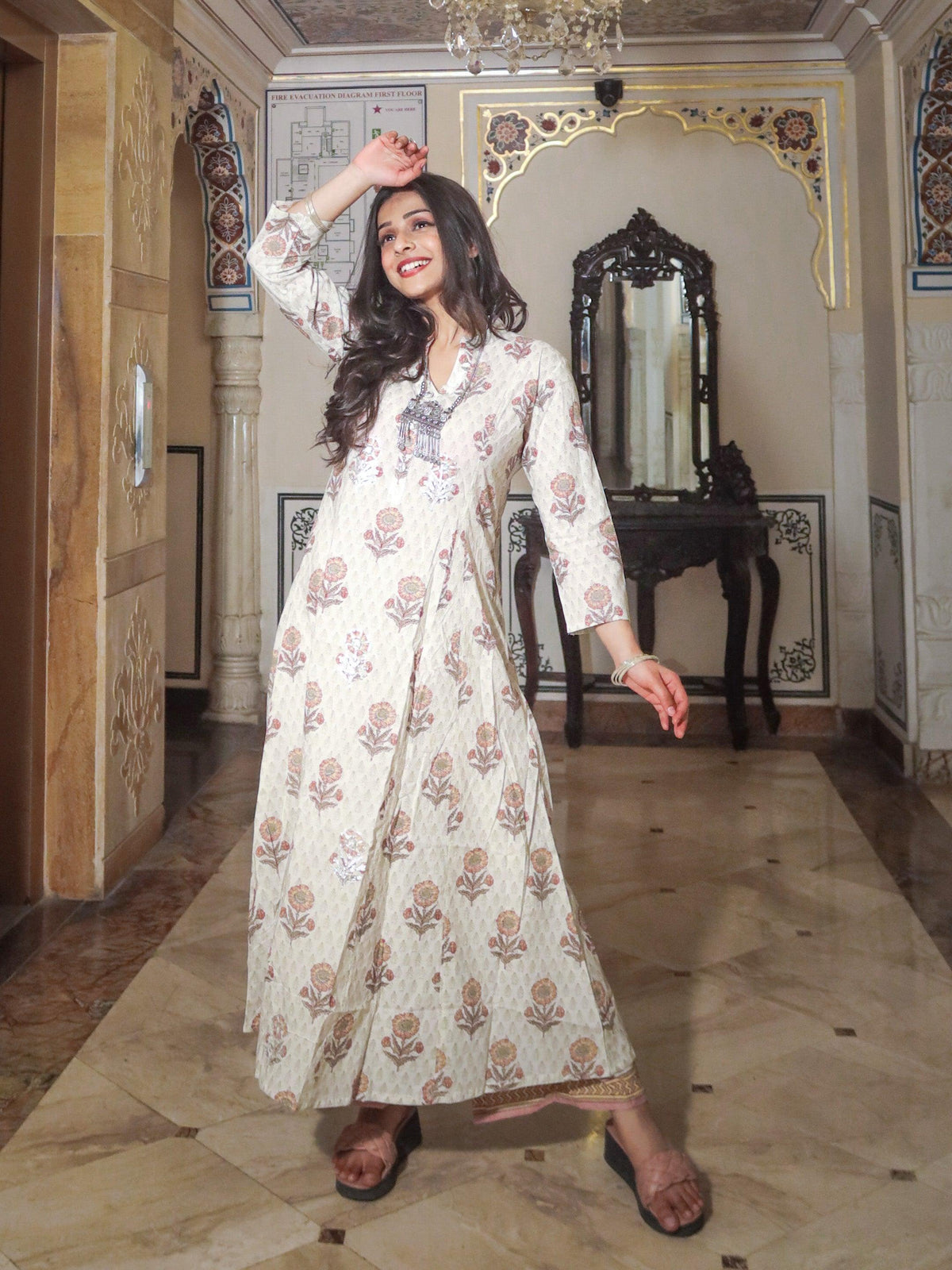  ivory white self print cotton kurti with palazzo set - world.com