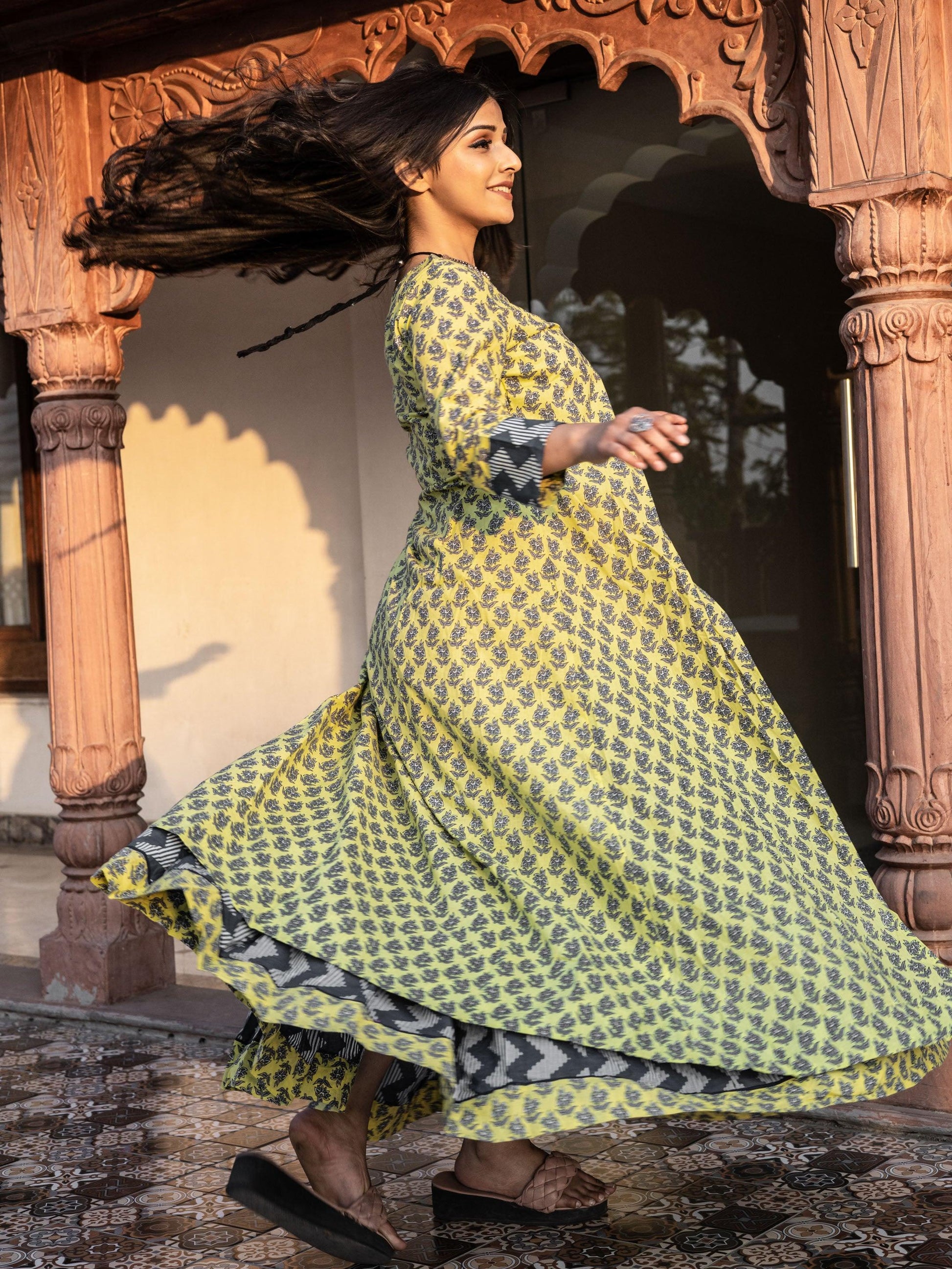  Yellow Shurg Style Cotton kurta with Skirt - world.com