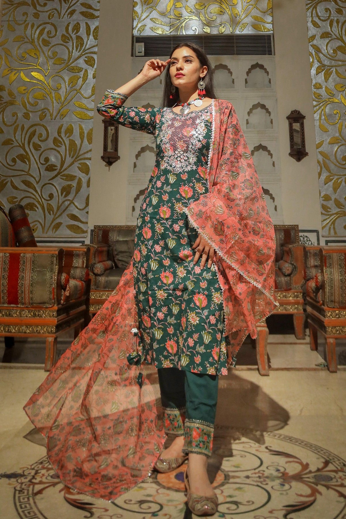  Green Floral Printed Kurta Pant Set with Dupatta - world.com