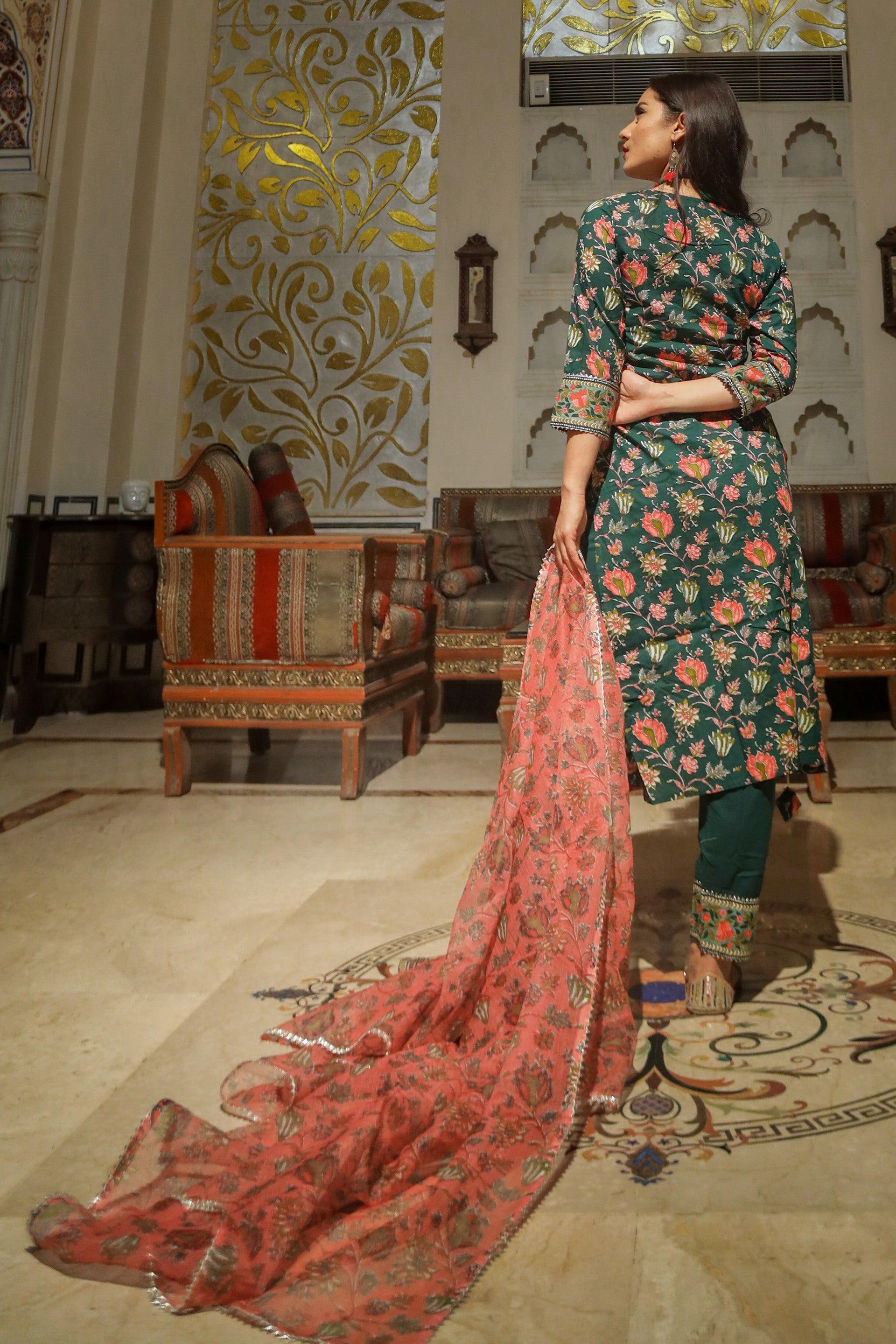  Green Floral Printed Kurta Pant Set with Dupatta - world.com