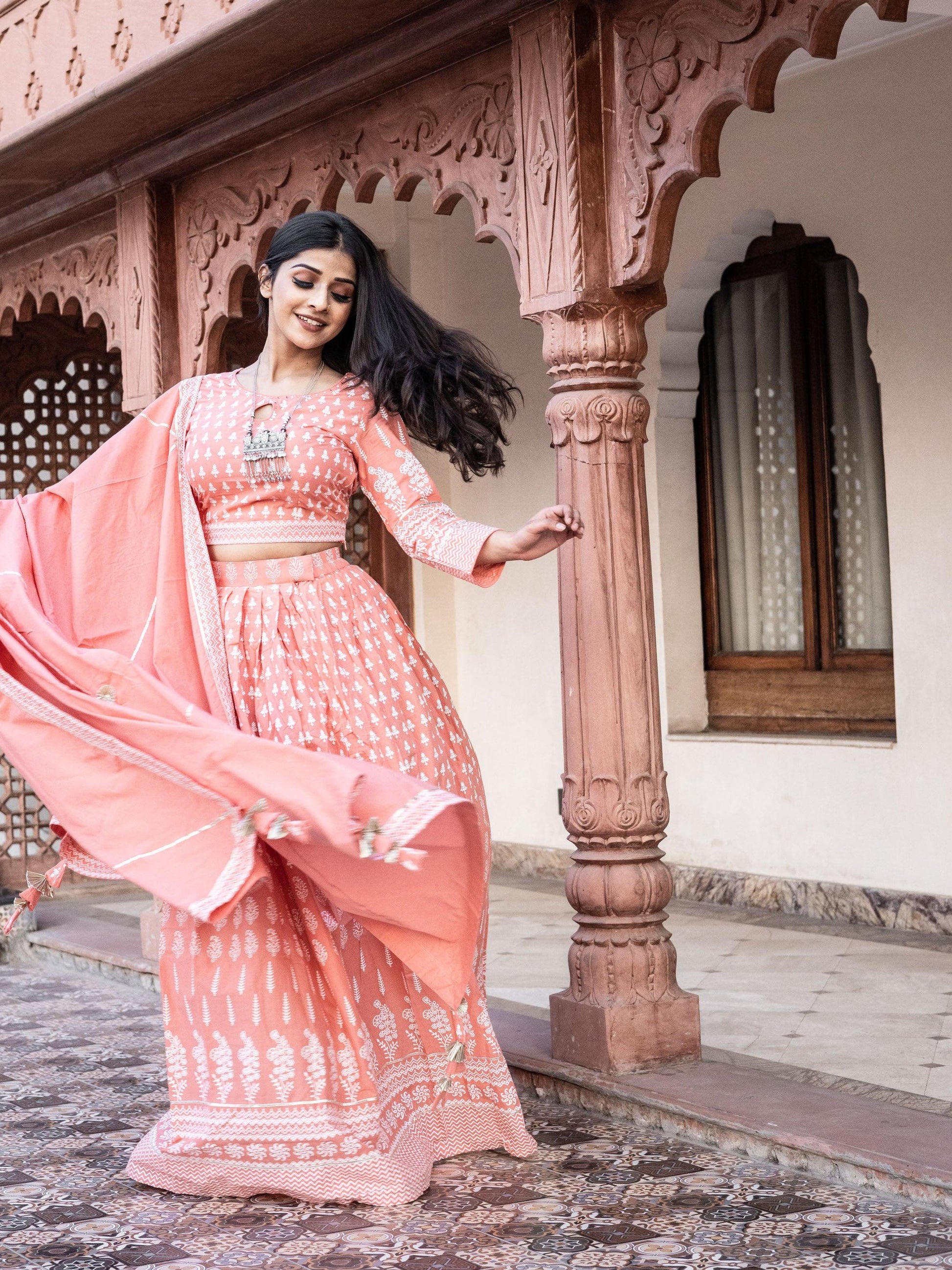  Pink Printed Crop Top, lehenga with Dupatta set - world.com