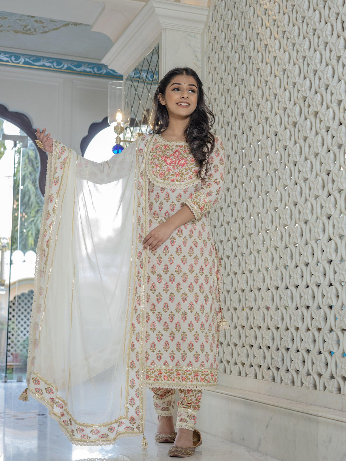  Off white Cotton Straight Kurta Pant set with Dupatta - world.com