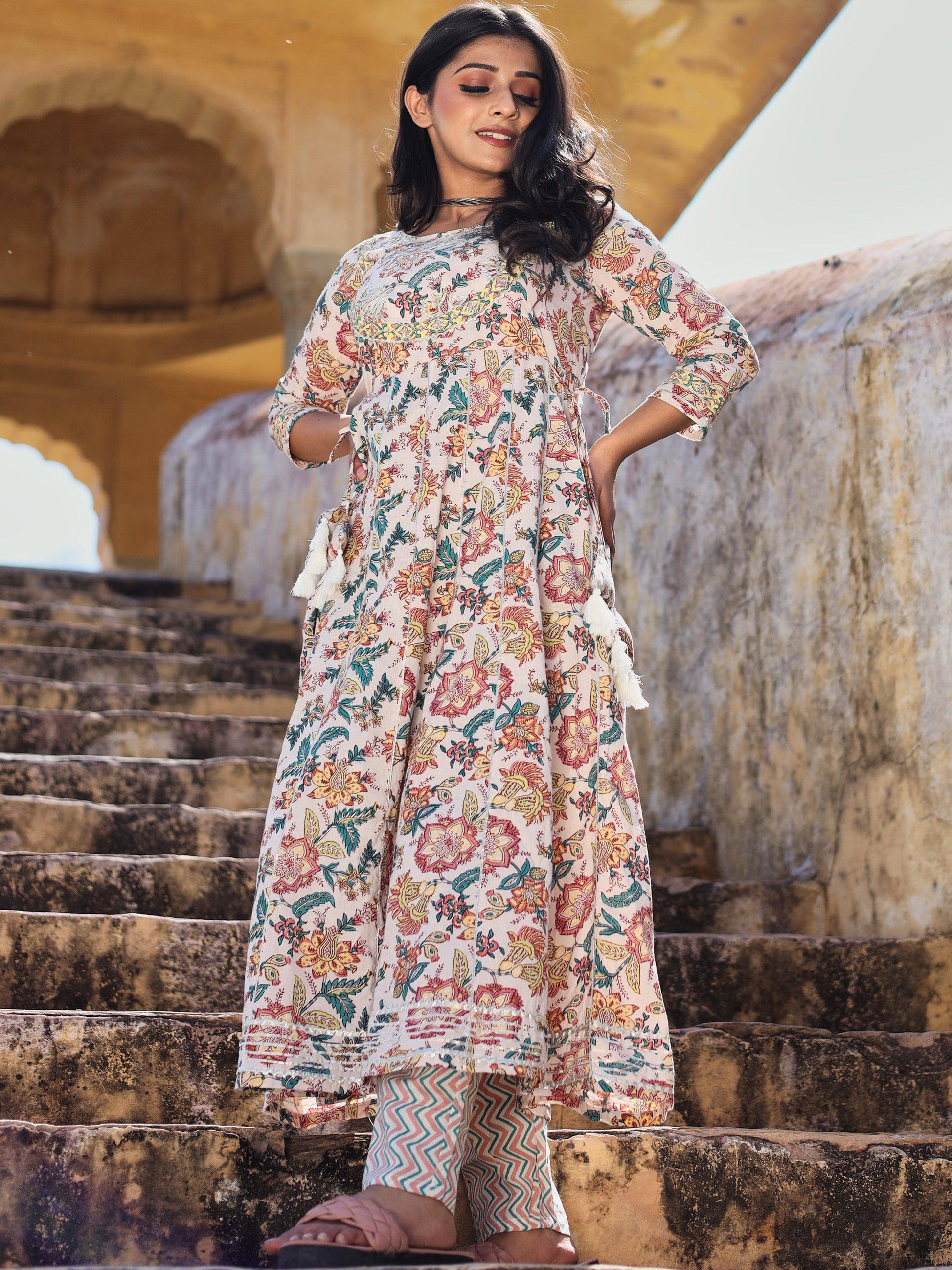  Off white Cotton Anarkali Kurta Pant Set - world.com
