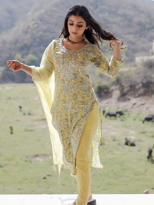  yellow Cotton Straight Kurta pant set with dupatta - world.com
