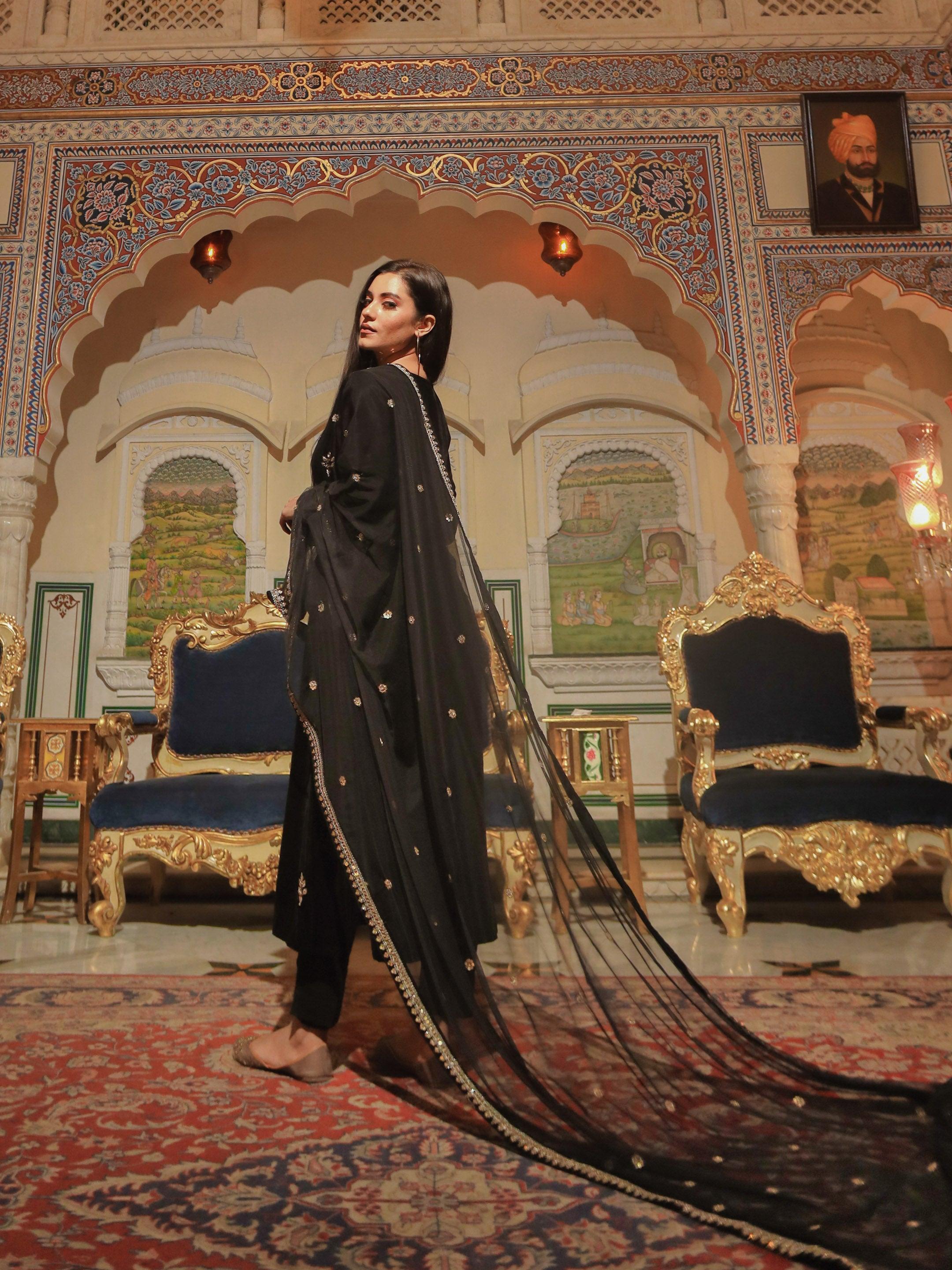  Black Velvet hand work Kurta pant With Net Dupatta set - world.com