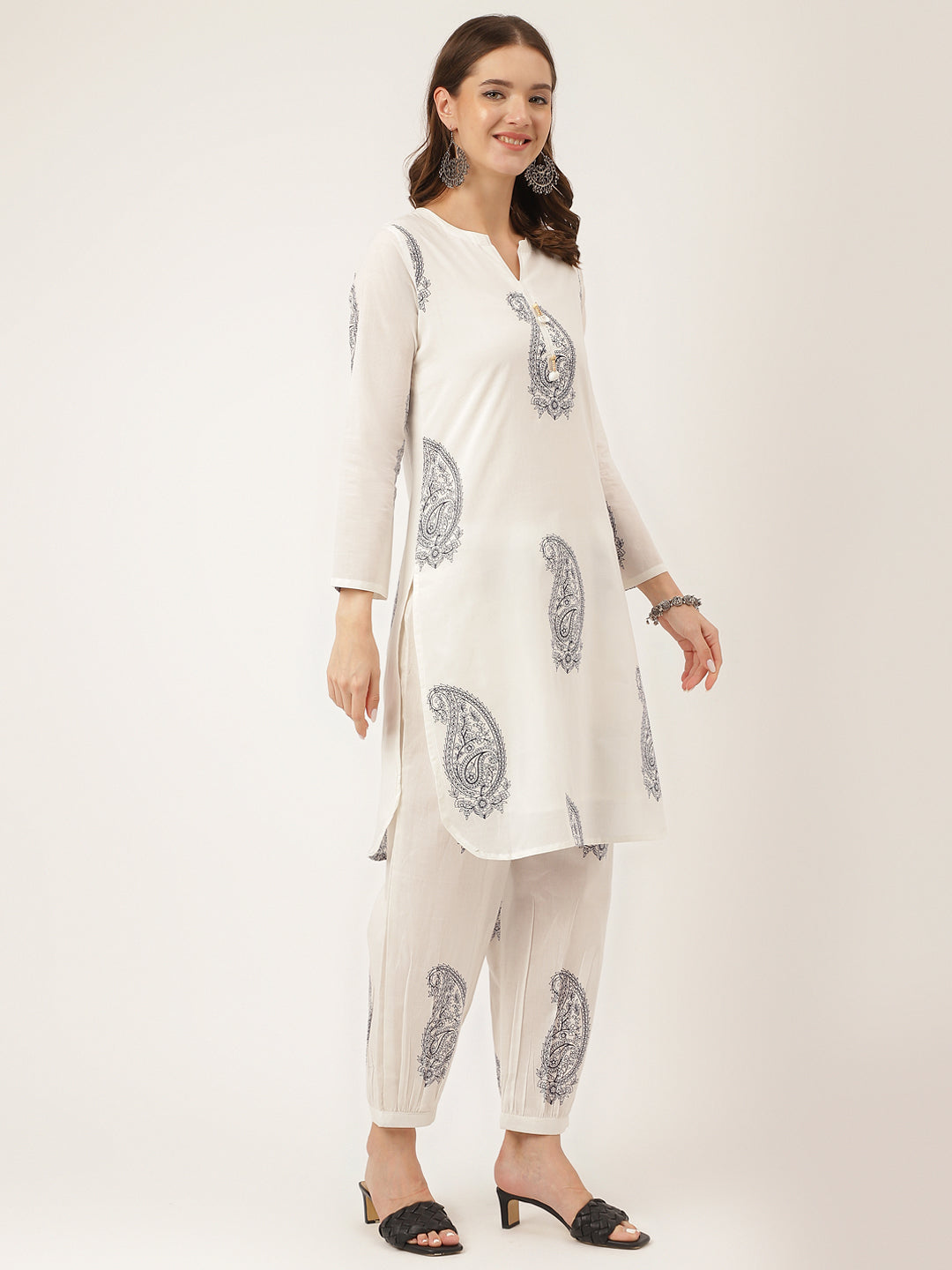 White Paisley Print Cotton Co-ord Set with Mulmul Cotton Lining