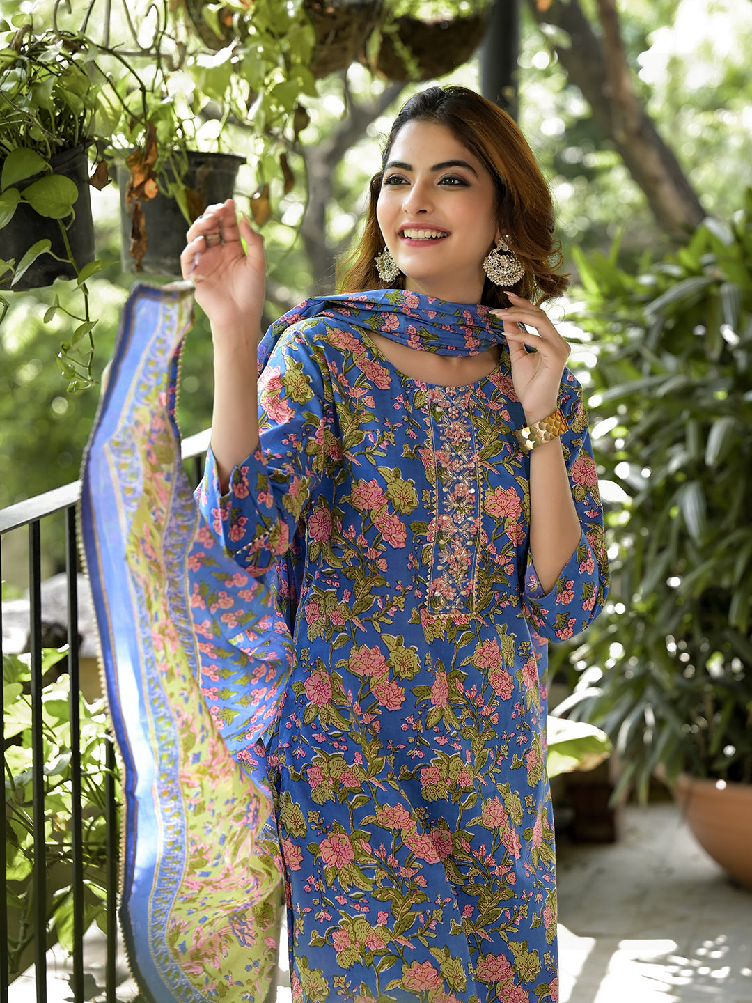blue Floral Print Cotton Straight fit Kurta Set