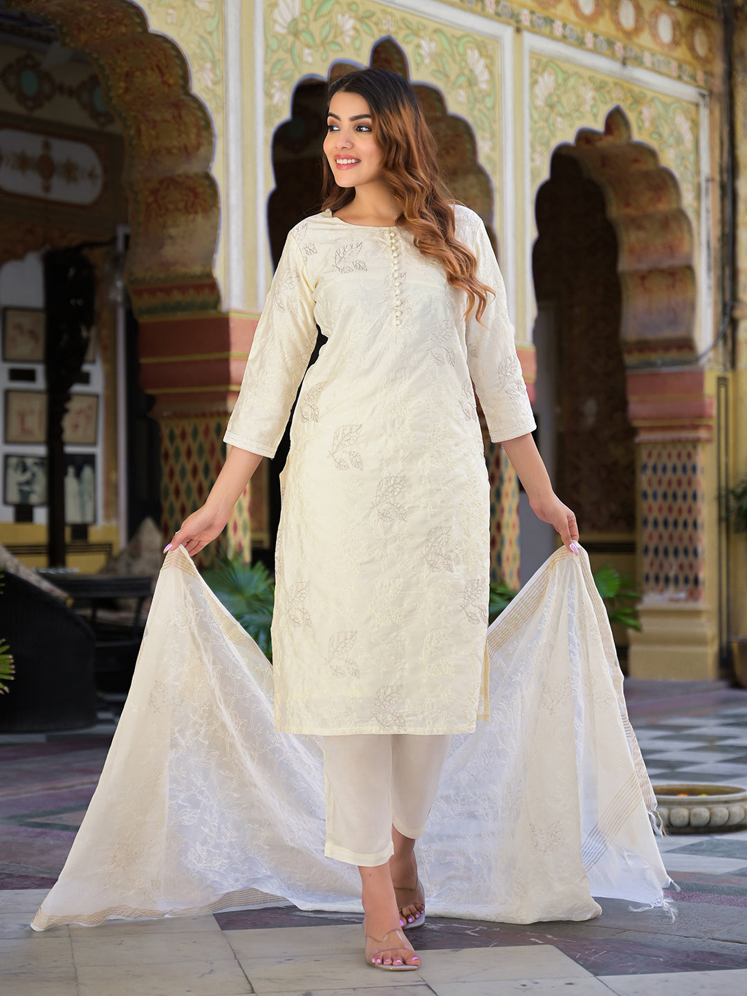 Cream Solid Chanderi Silk kurta Pant With Dupatta