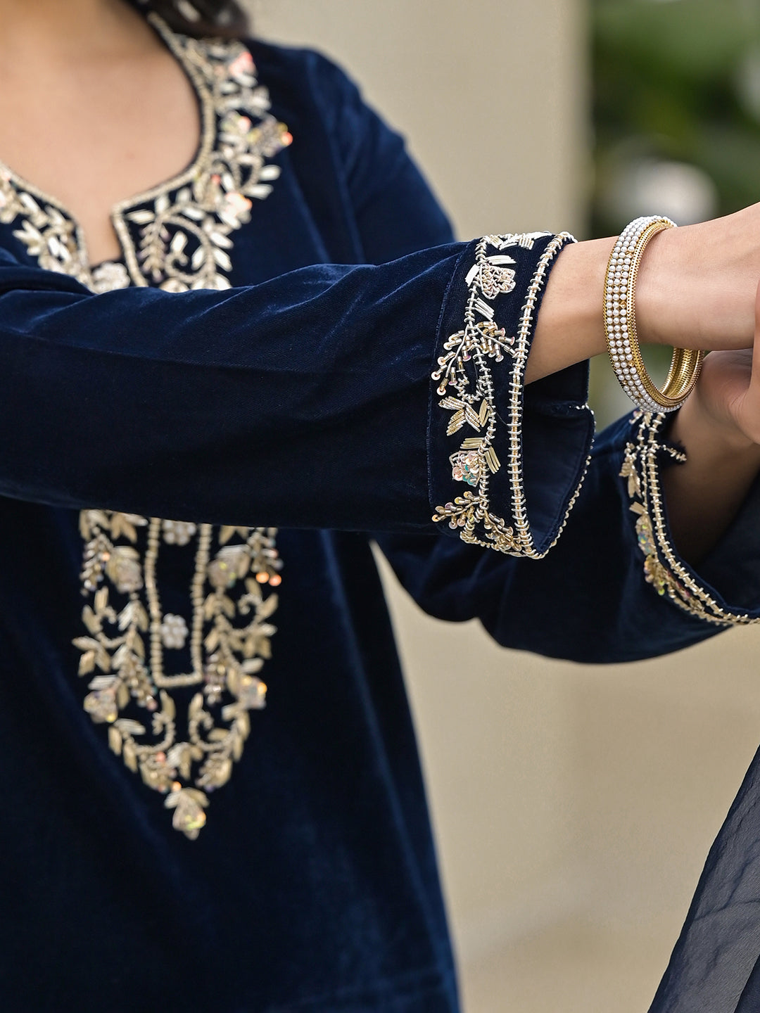 Embroidered Blue Velvet Kurta Pant Dupatta Set for Women