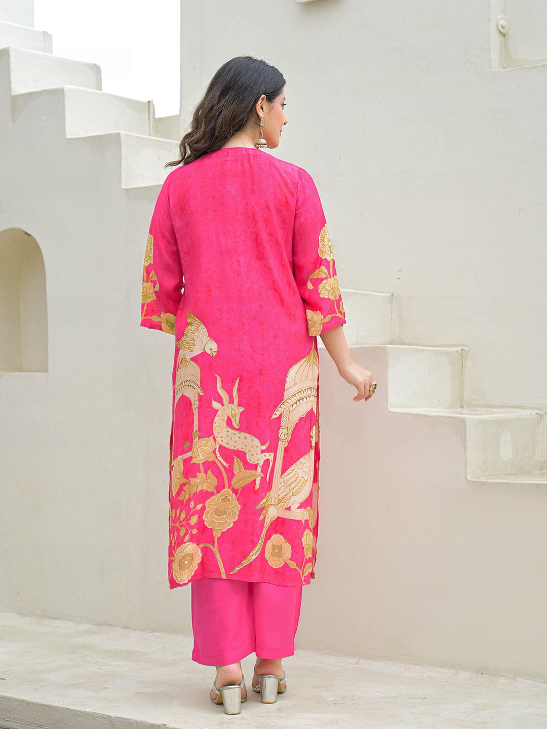 Pink Muslin Digital Print Kurta Pant Set With Dupatta