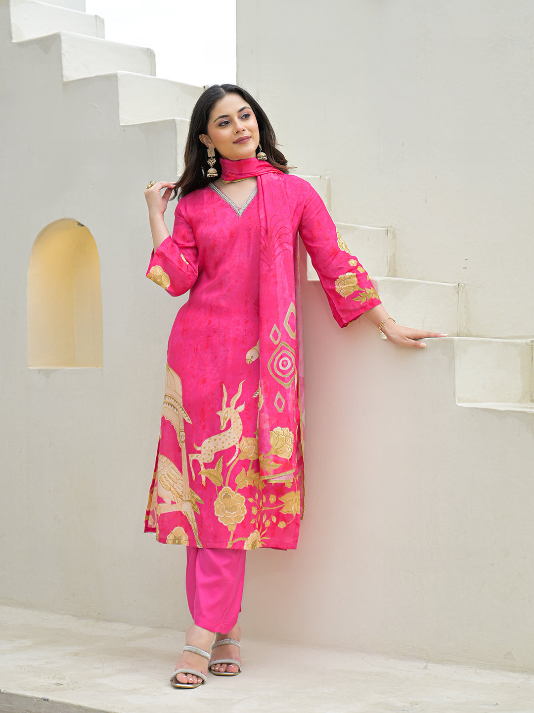 Pink Muslin Digital Print Kurta Pant Set With Dupatta