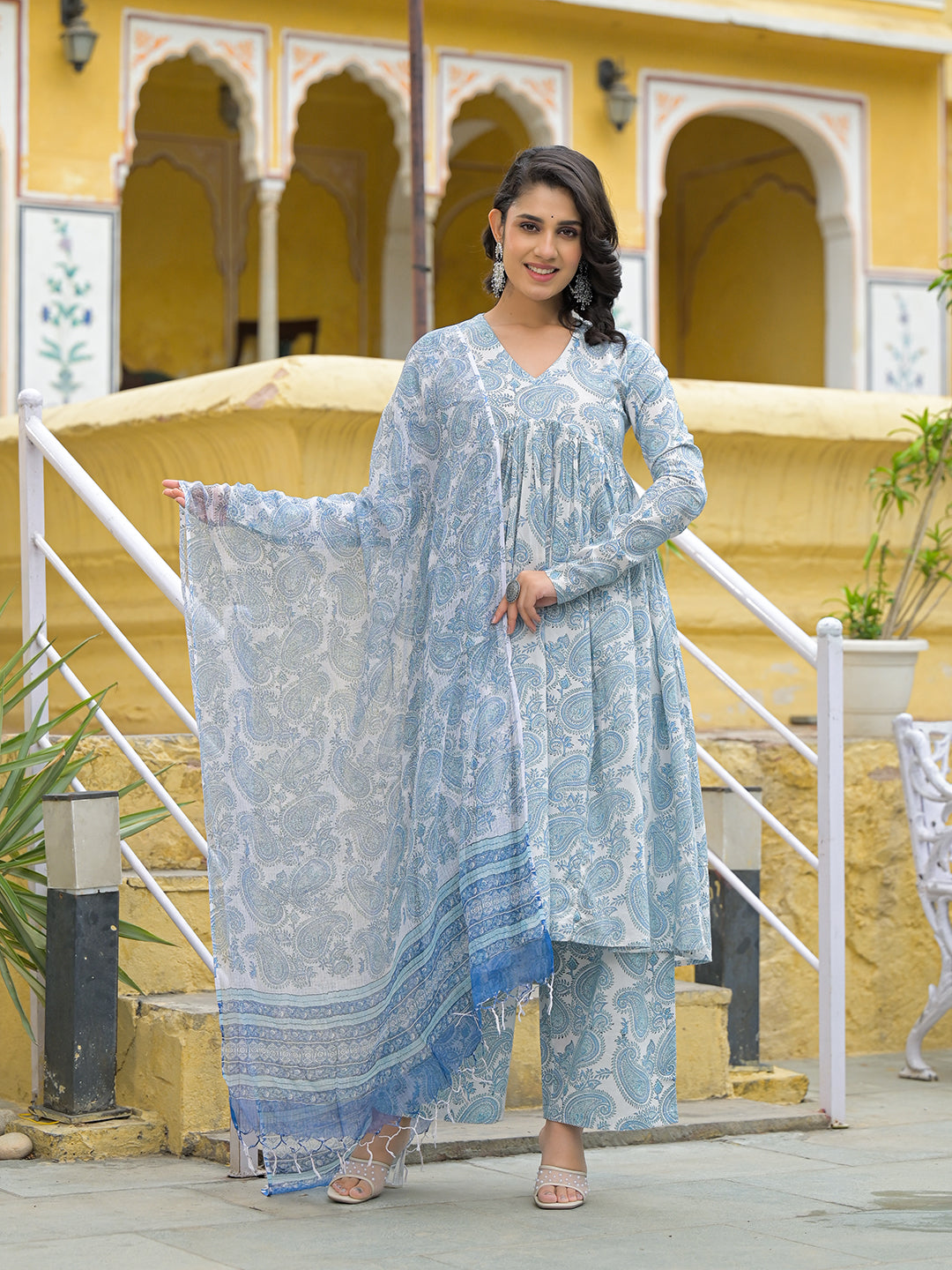 White Cotton Paisley Printed Kurta Pant Set With Dupatta