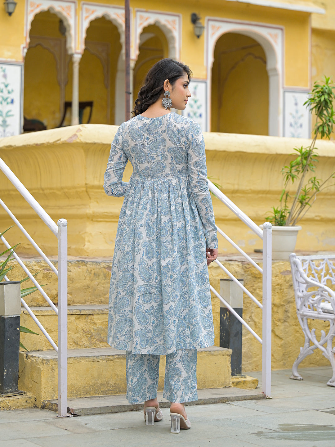 White Cotton Paisley Printed Kurta Pant Set With Dupatta