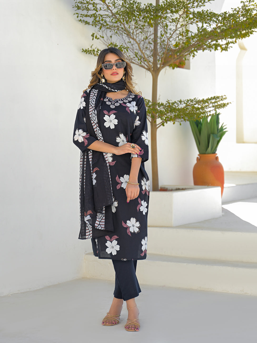 Black Round Neck Floral Cotton Straight Kurta Pant Set With Dupatta
