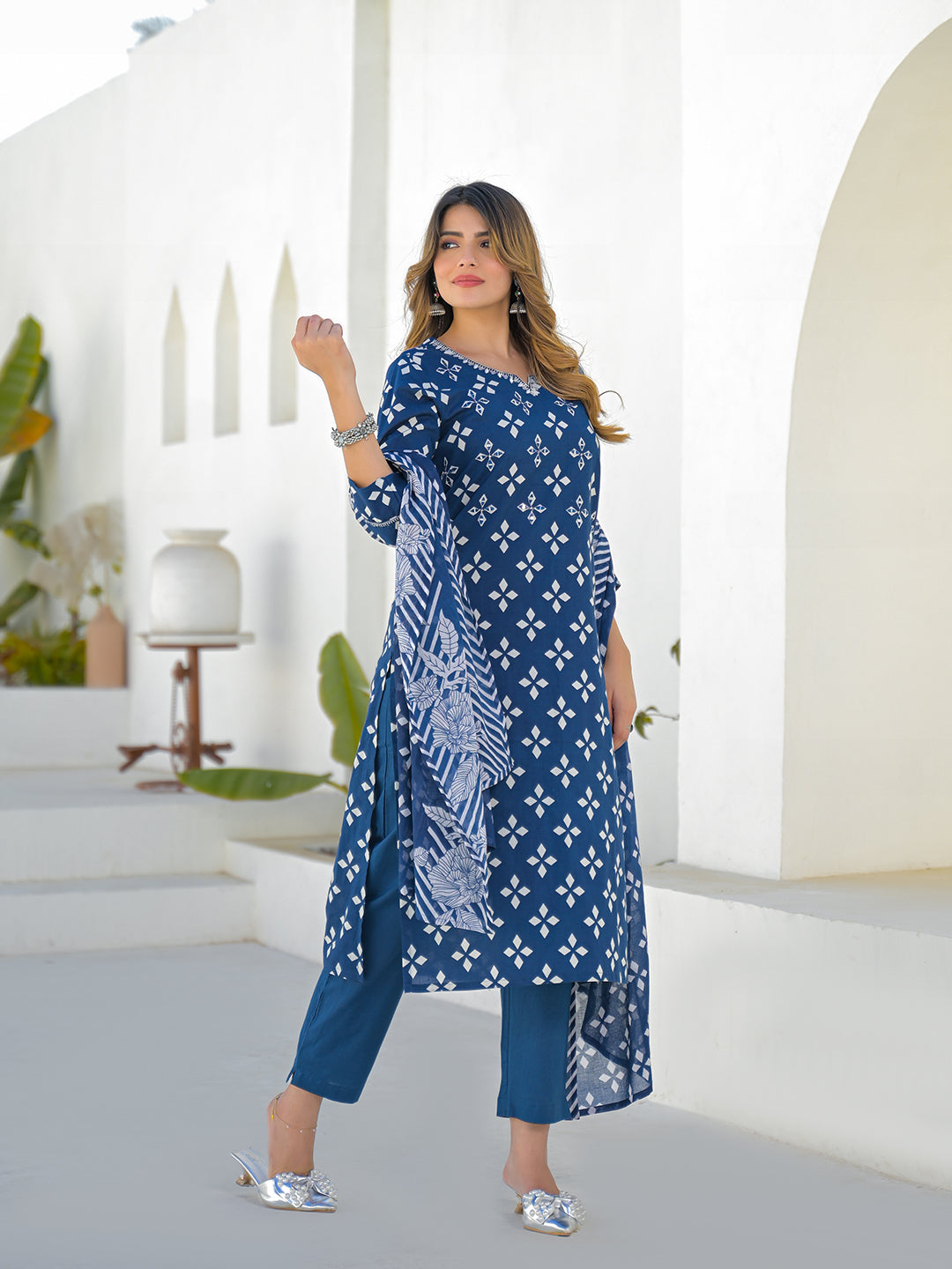 Blue Round Neck Cotton Straight Kurta Pant Set With Dupatta