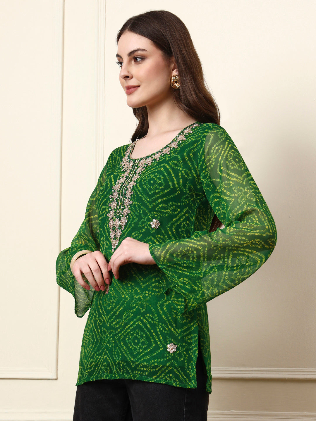 Green Round Neck Georgette Bandhani Print Top