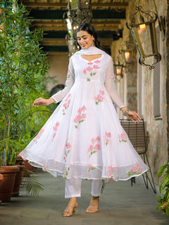 White Hand Painted Kota Doria Anarkali Kurta Sets With Dupatta